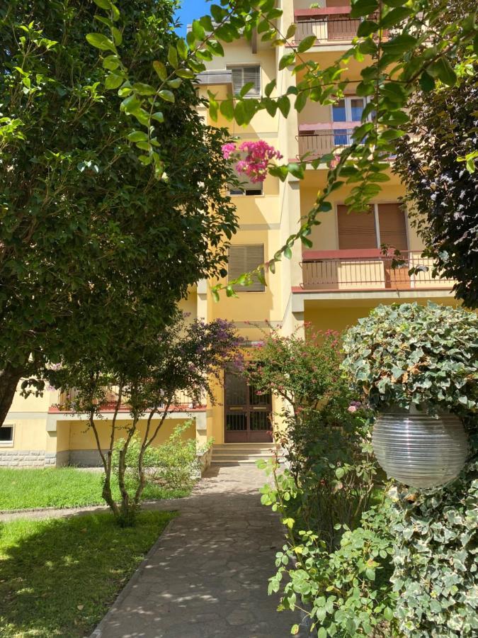 Florence - Quiet & Comfortable Apartment ภายนอก รูปภาพ